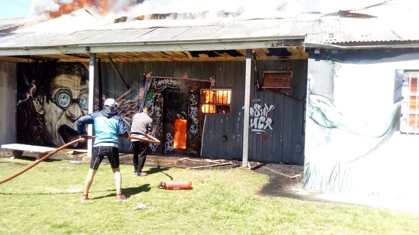 Gran incendio en la Ludoteca Municipal